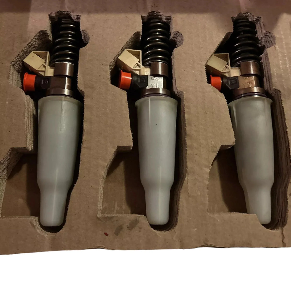 85023419 Genuine Volvo Fuel Injector Set Of 6 - Truck To Trailer