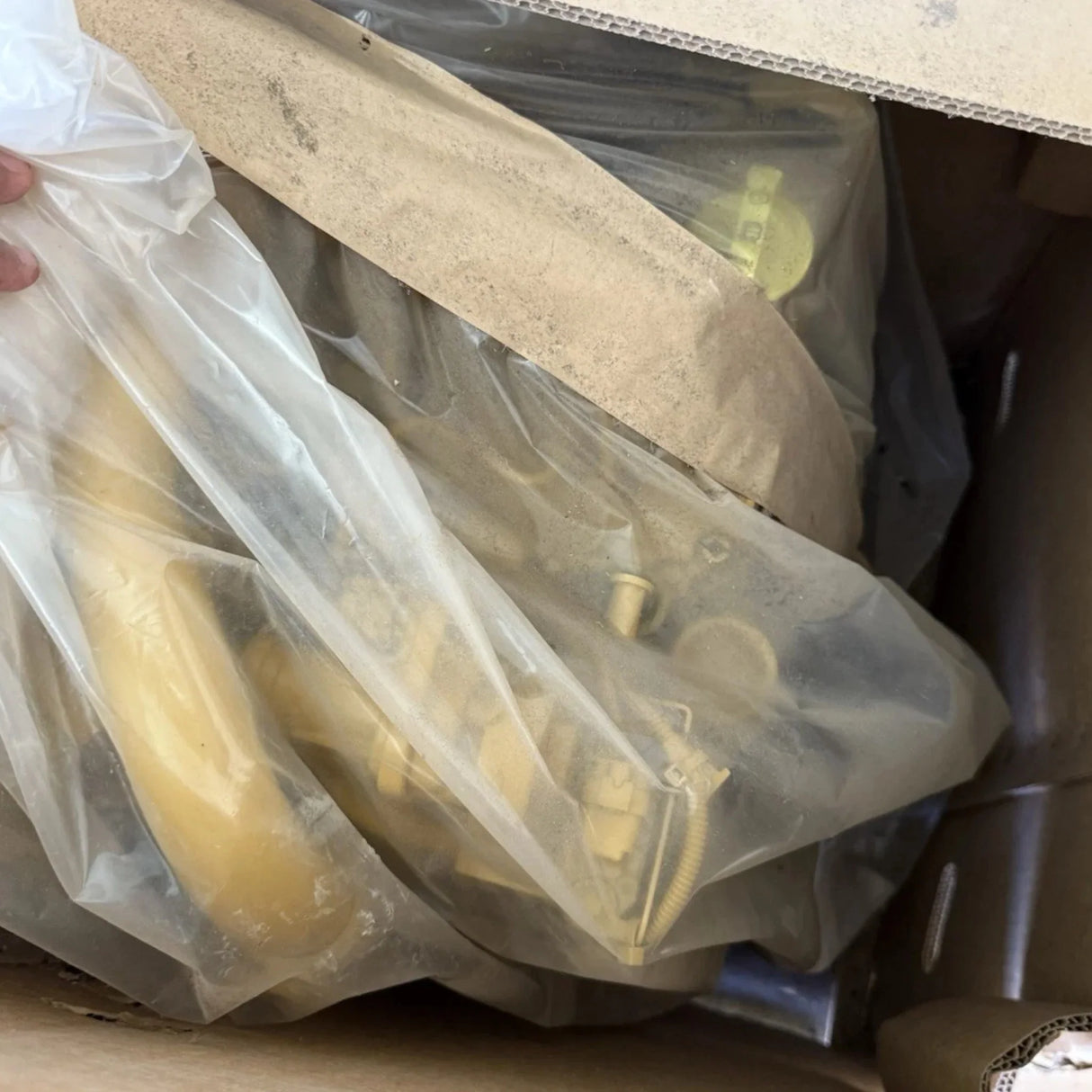 646-9833 Genuine Caterpillar Engine AR-PR - Truck To Trailer