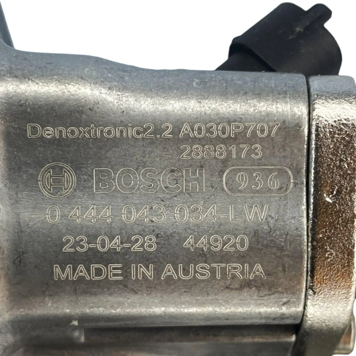 2888173Nx Genuine Cummins Diesel Exhaust Fluid Doser Injector 2.2 - Truck To Trailer