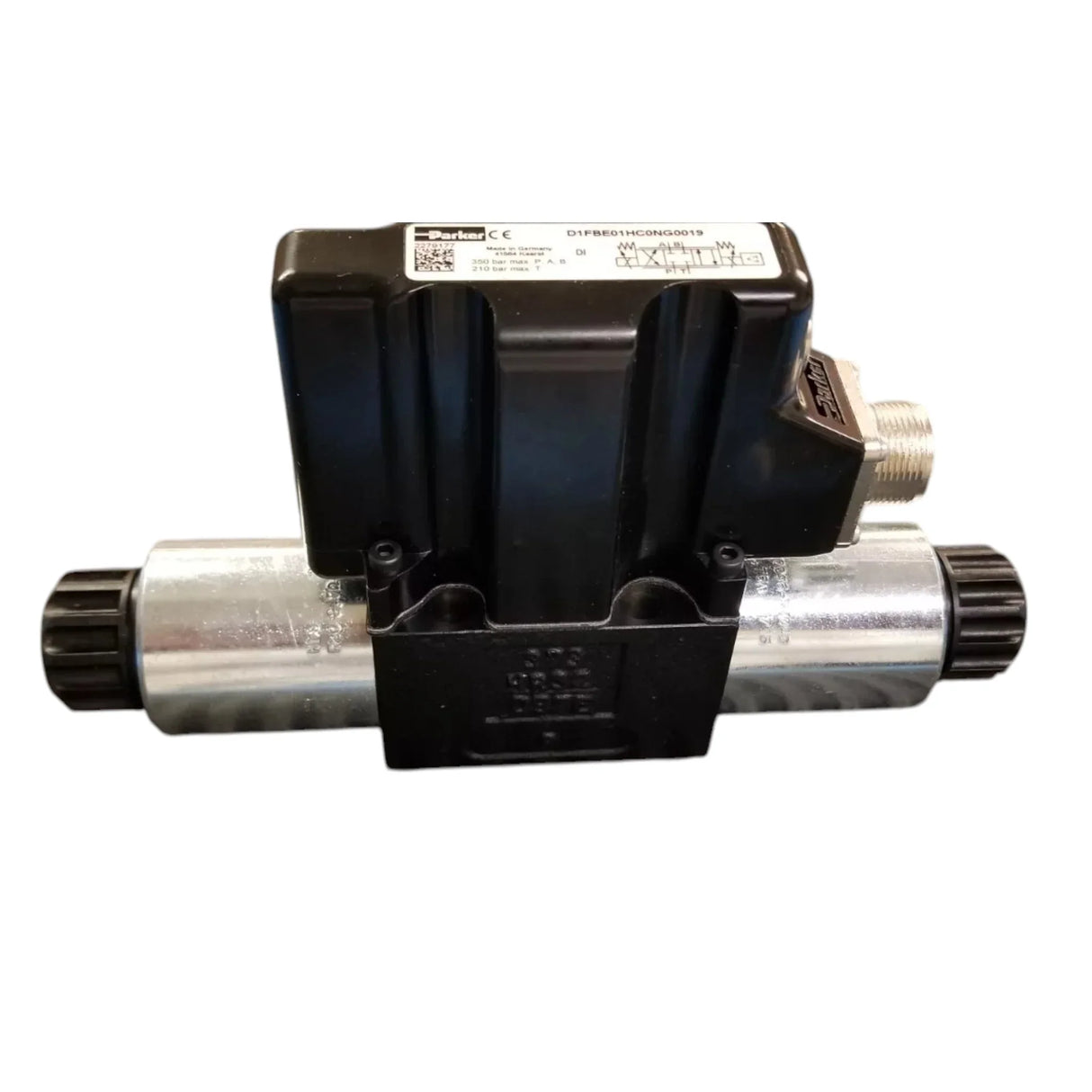 D1FBE01HC0NG00 Parker Directional Control Valve - Truck To Trailer