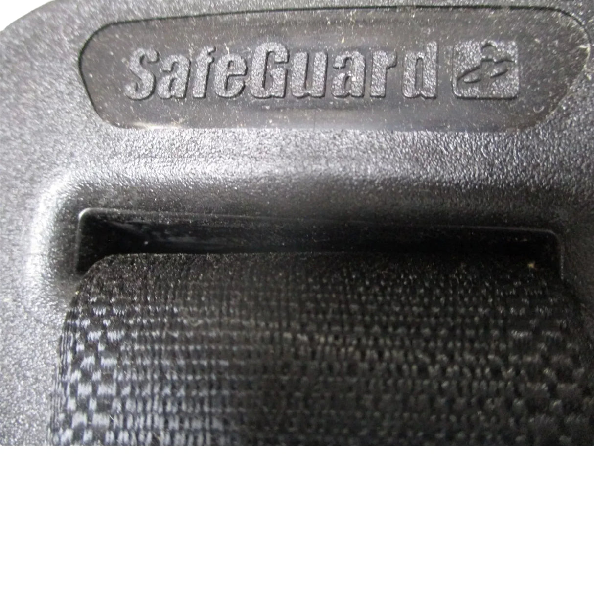 3778085C92 International Seat RH Bus Body 39 BTI 3-PT NL 42 Vinyl Gray N/ICS - Truck To Trailer