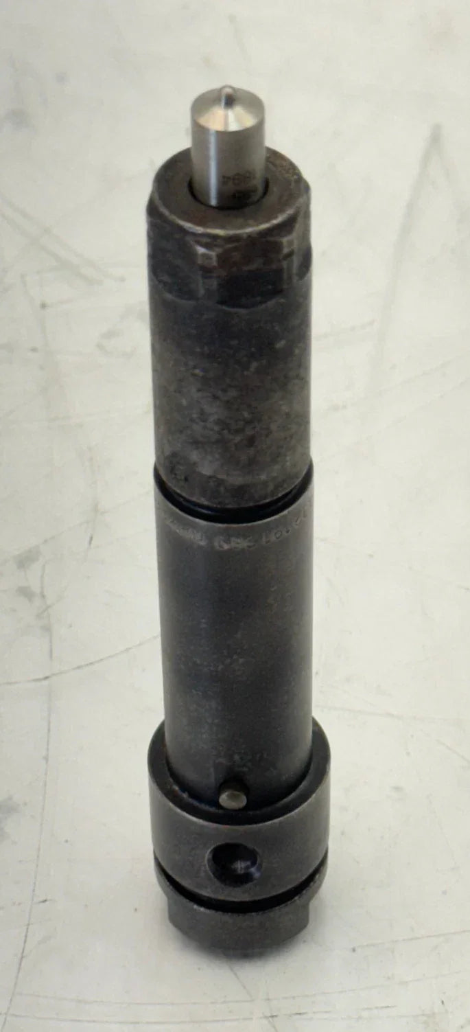 736GB421M3X Genuine Mack Diesel Fuel Injector Nozzle - Truck To Trailer