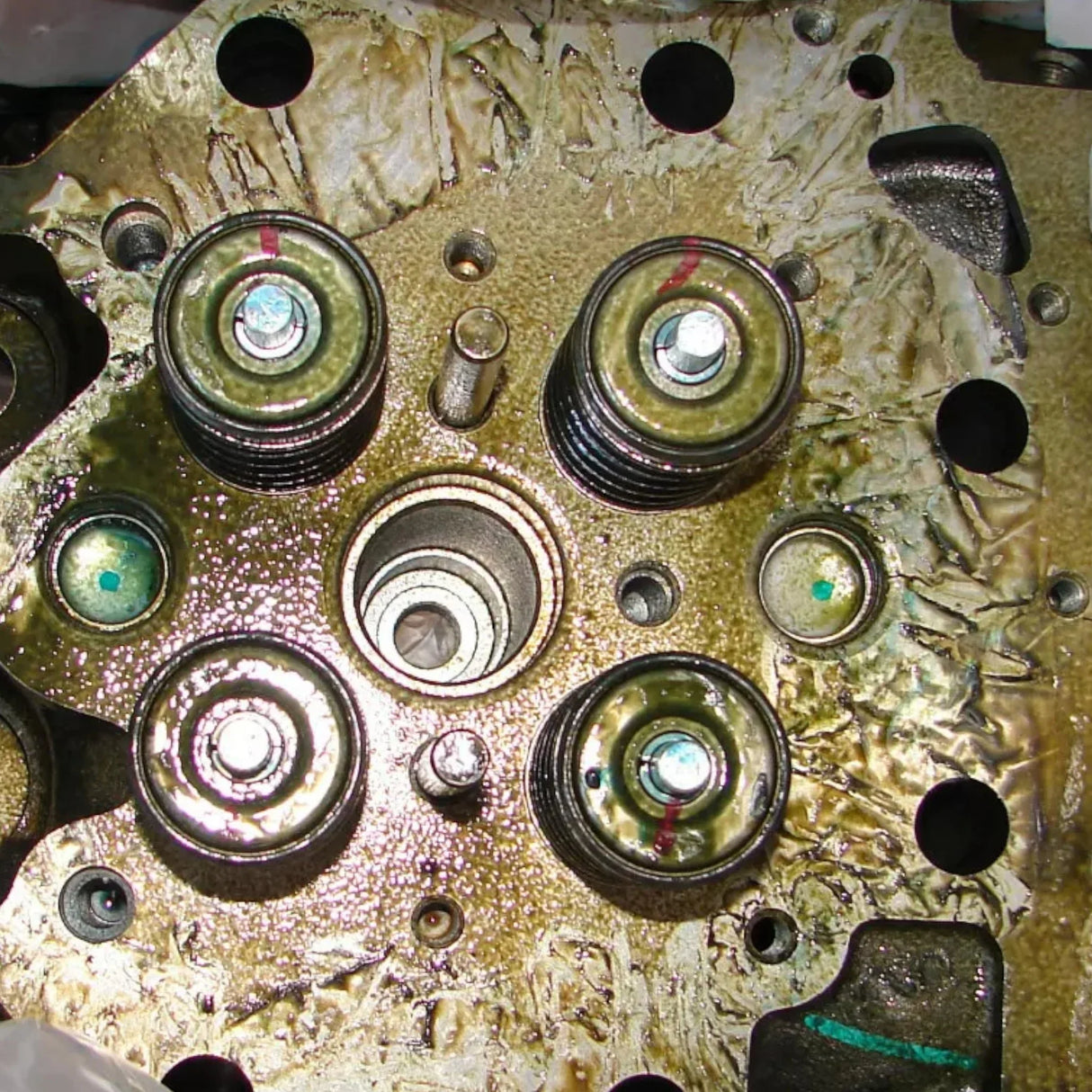 495-2063 Caterpillar Engine Cylinder Head - Truck To Trailer