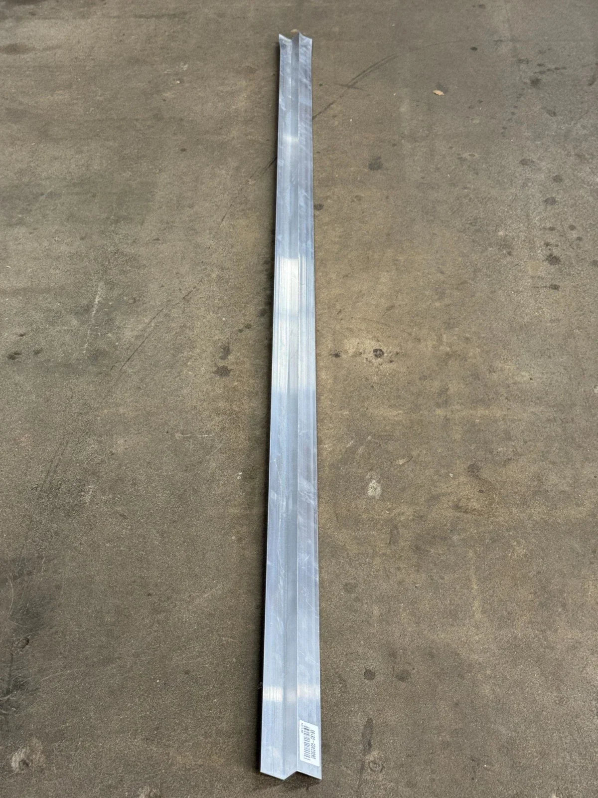 06002405-08188 Unbranded Aluminum Overlay - Truck To Trailer