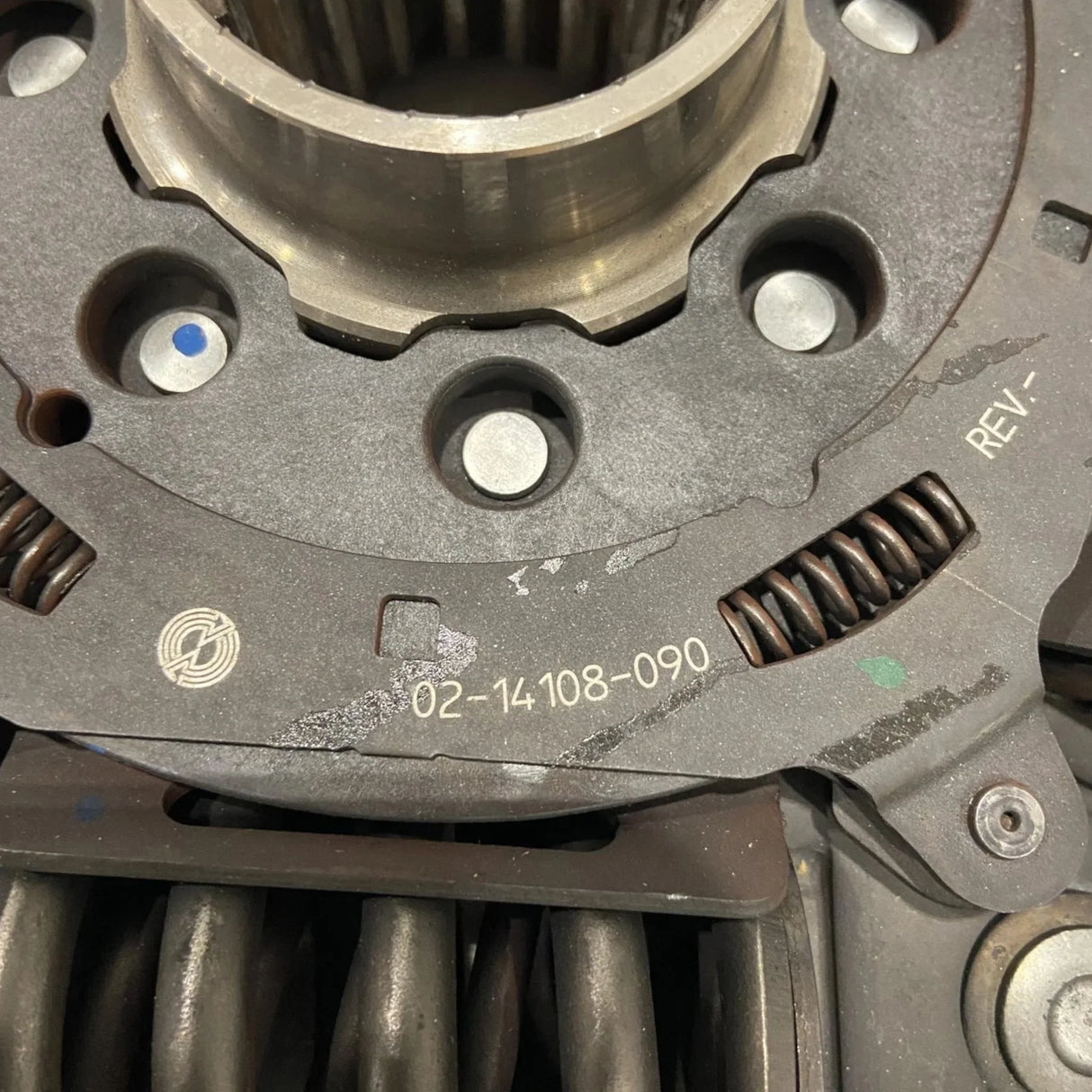 02-14108-090 Genuine Freightliner Clutch Disc - Truck To Trailer