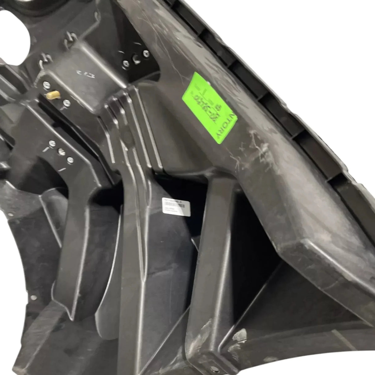 4058384C2-R Genuine International Right Side Bumper Reinforcement Corner - Truck To Trailer