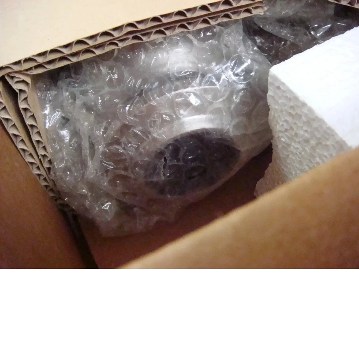 DDER23526308 Genuine Detroit Diesel EGR Exhaust Gas Recirculation Cooler - Truck To Trailer