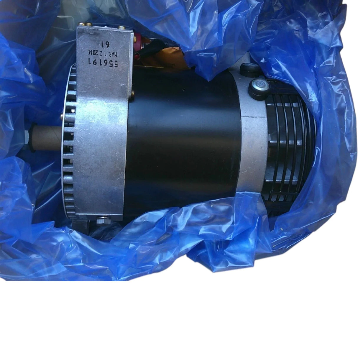 XA3319 Genuine Komatsu Alternator - Truck To Trailer