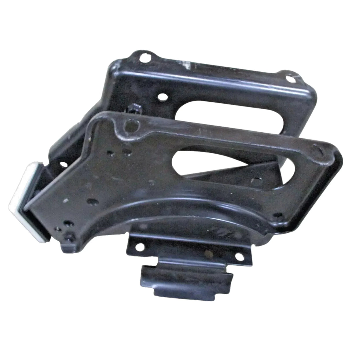 84218078 Mack Truck Hood Mount Bracket - Truck To Trailer