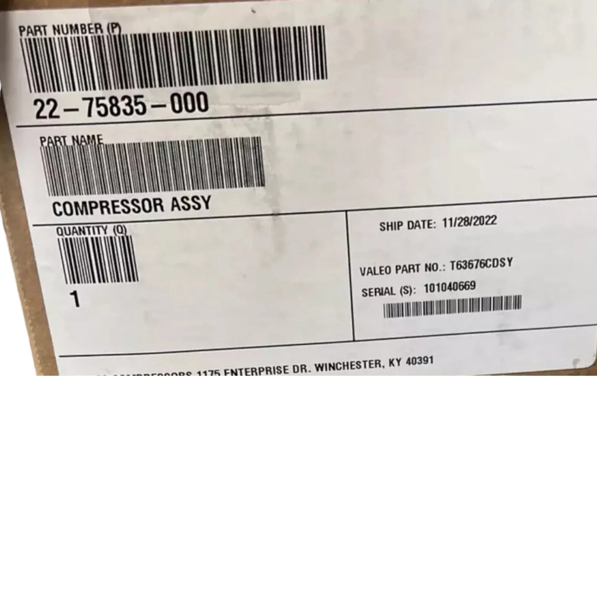 22-75835-000 Genuine Freightliner A/C Compressor - Truck To Trailer