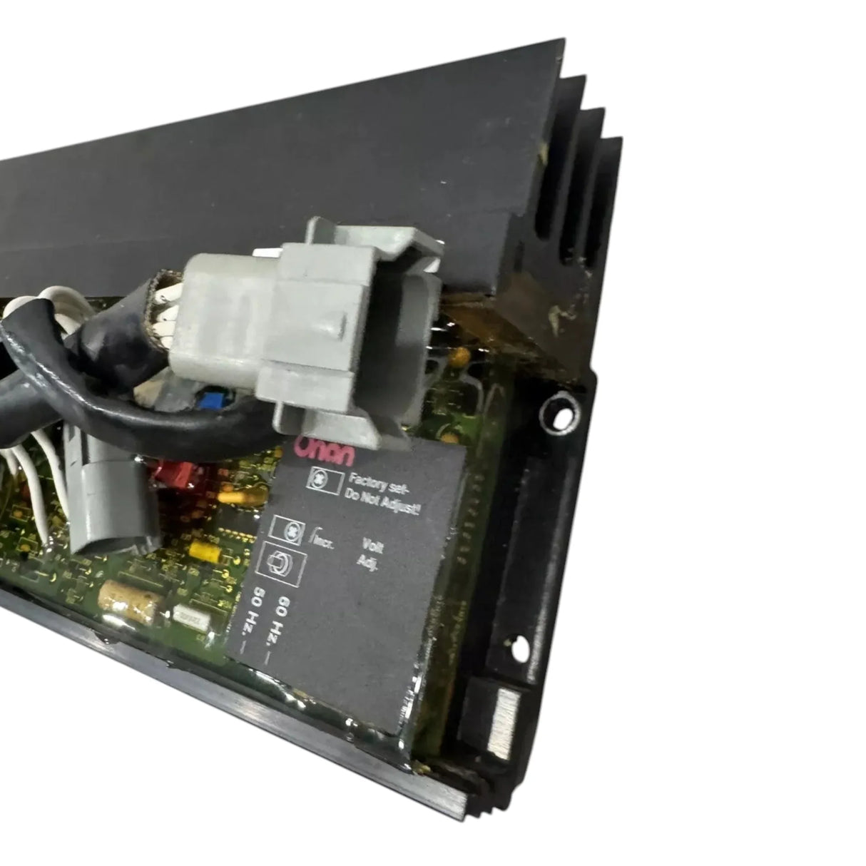 0305-0896 Genuine Cummins Voltage Regulator - Truck To Trailer