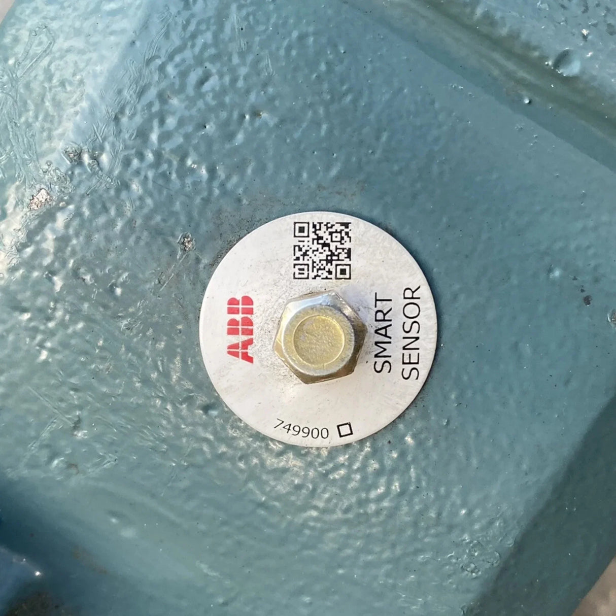 P4B526-ISAF-407R Genuine Dodge Roller Bearing - Truck To Trailer