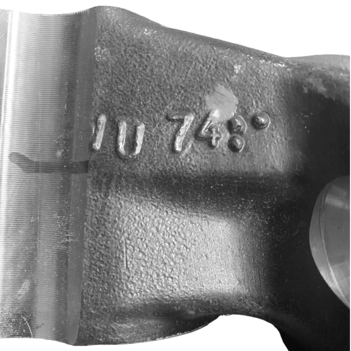 10021765 Genuine Spicer Front Steering Knuckle For Ford F650 - Truck To Trailer