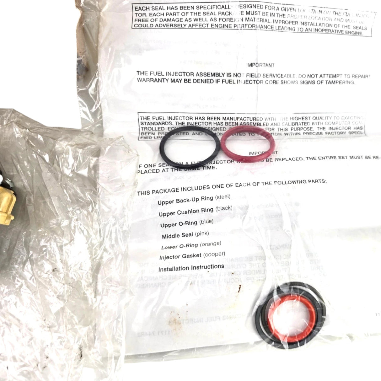 1822801C98 Genuine International Fuel Injector