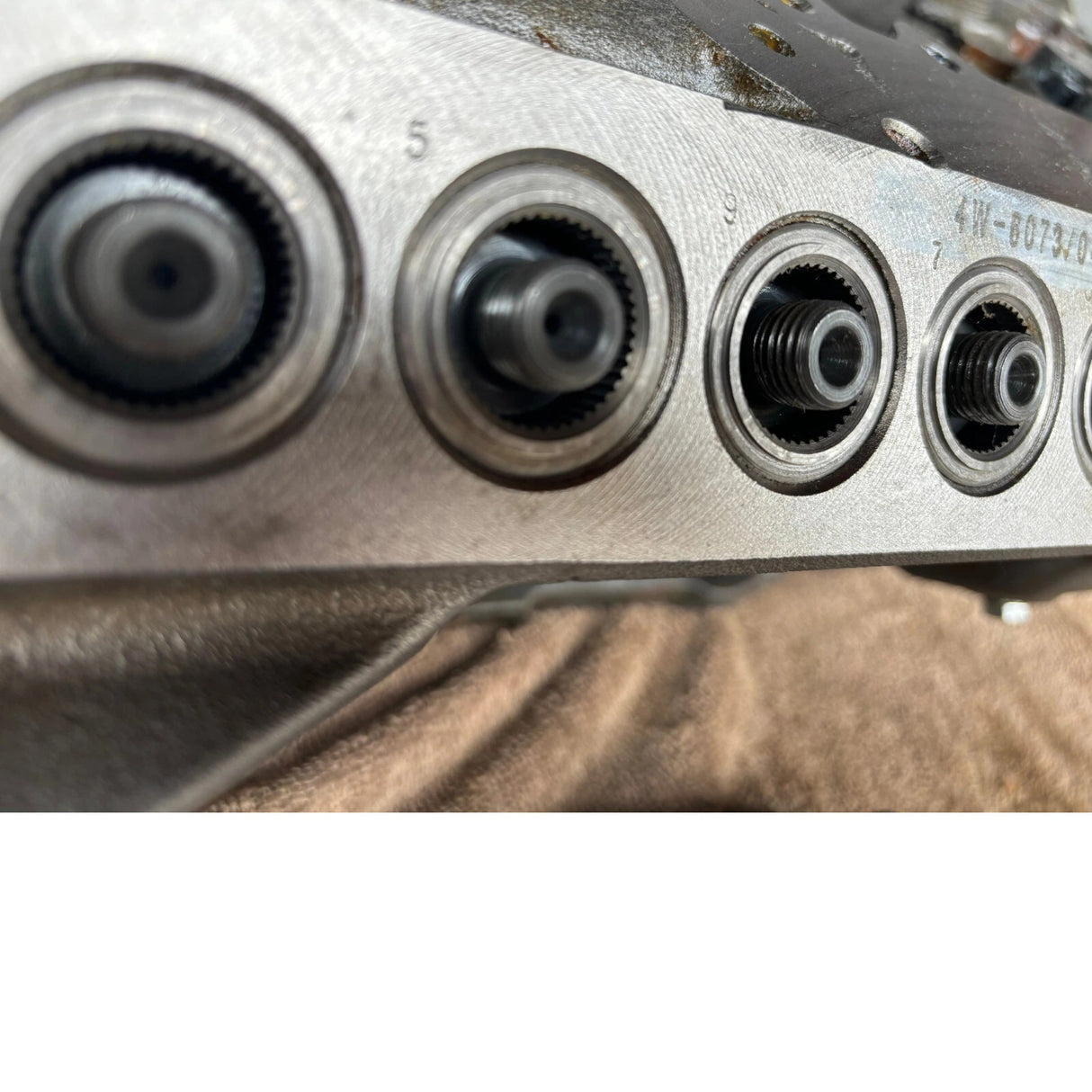 4W-6073 Genuine Caterpillar Fuel Injection Pump