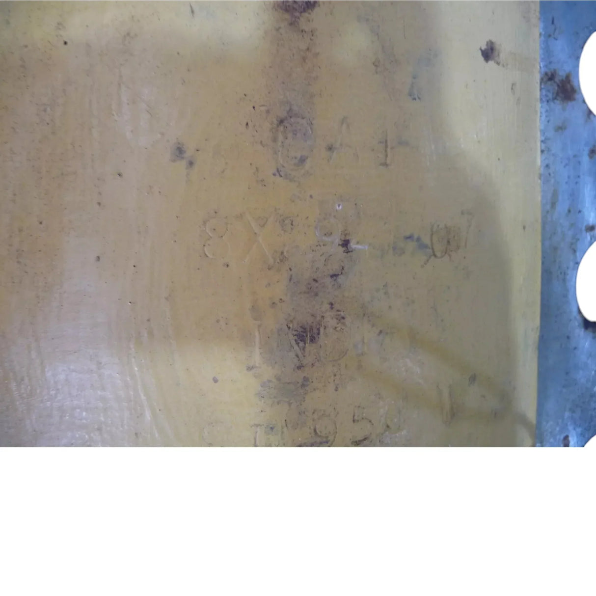 8X-2944 CAT Axle Housing Cap - Truck To Trailer