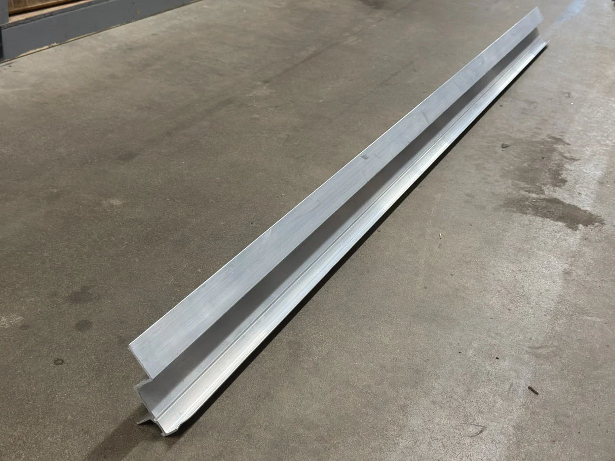 MOR00015904 Unbranded Truck Top Rail S&P 27' 1" - Truck To Trailer