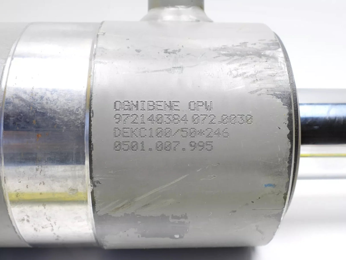 0501007995 JLG Axle Steering Cylinder - Truck To Trailer