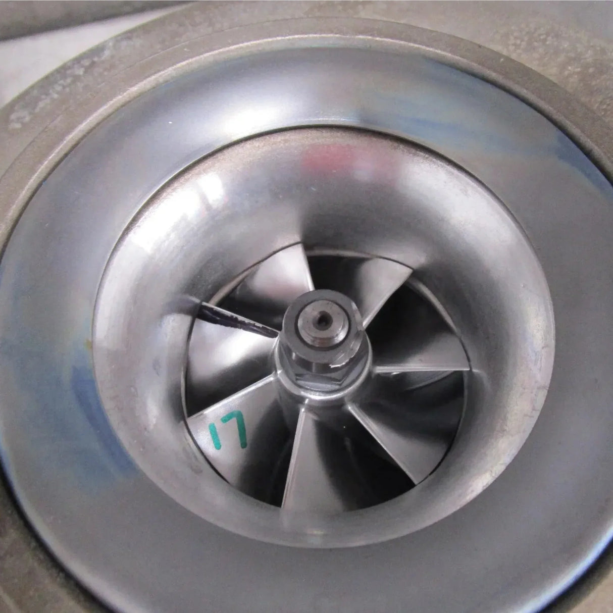 EA4720901880 Genuine Detroit Diesel Turbocharger For Dd15 14.8L - Truck To Trailer