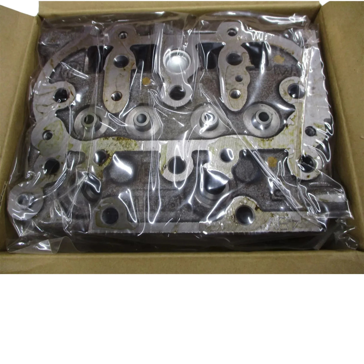 1G957-03043 Kubota Cylinder Head Z482-E2B J107 GL6000 Engine - Truck To Trailer
