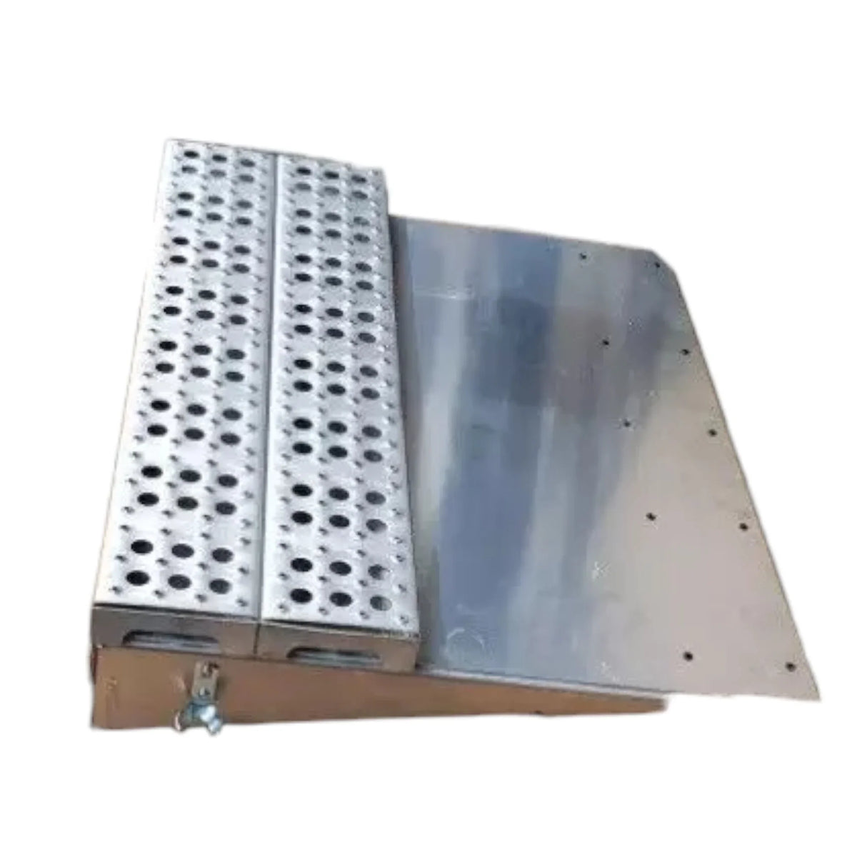 A06-17696-000 Freightliner Battery Box Cover - Truck To Trailer