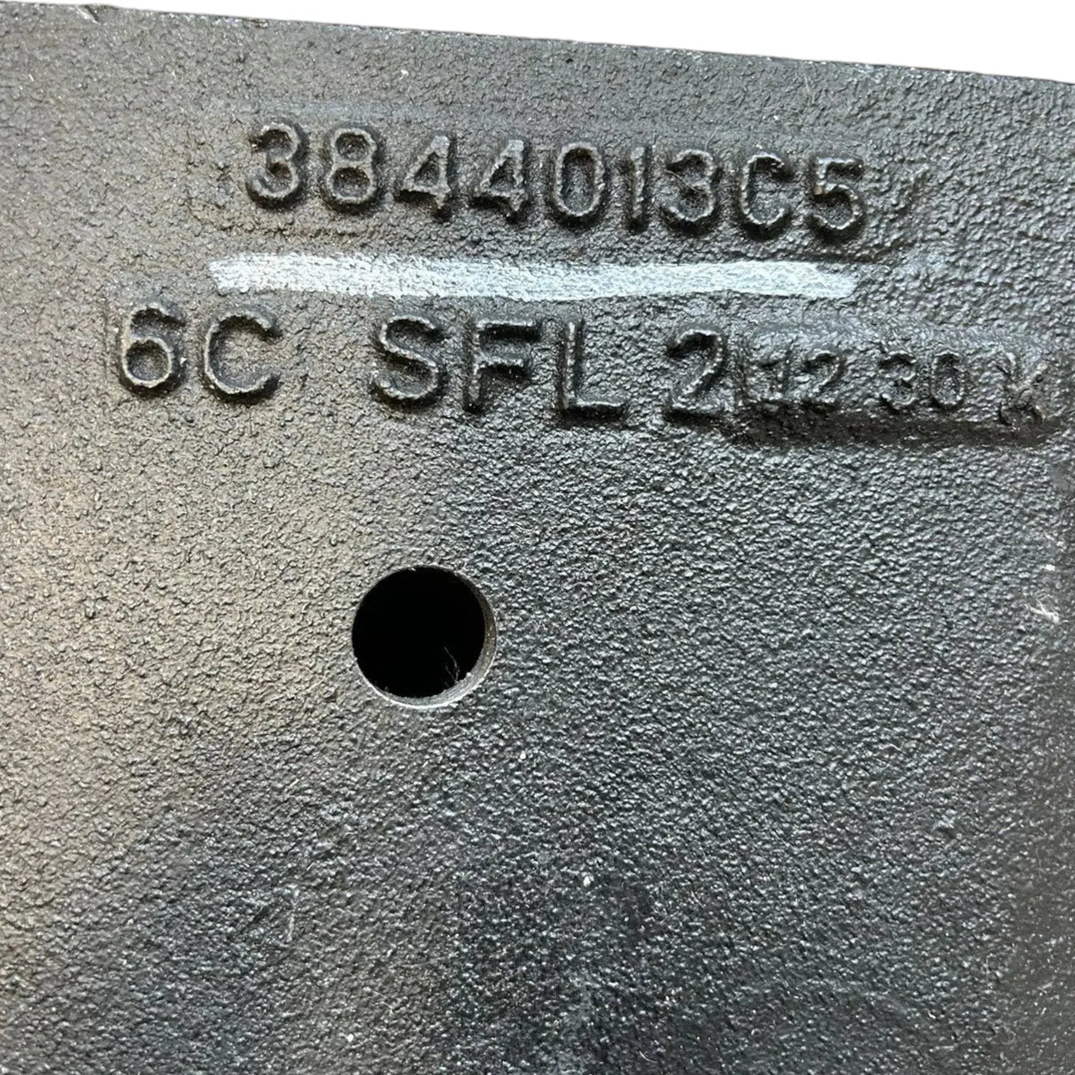 3844013C5 International High Left Side Support Cab - Truck To Trailer