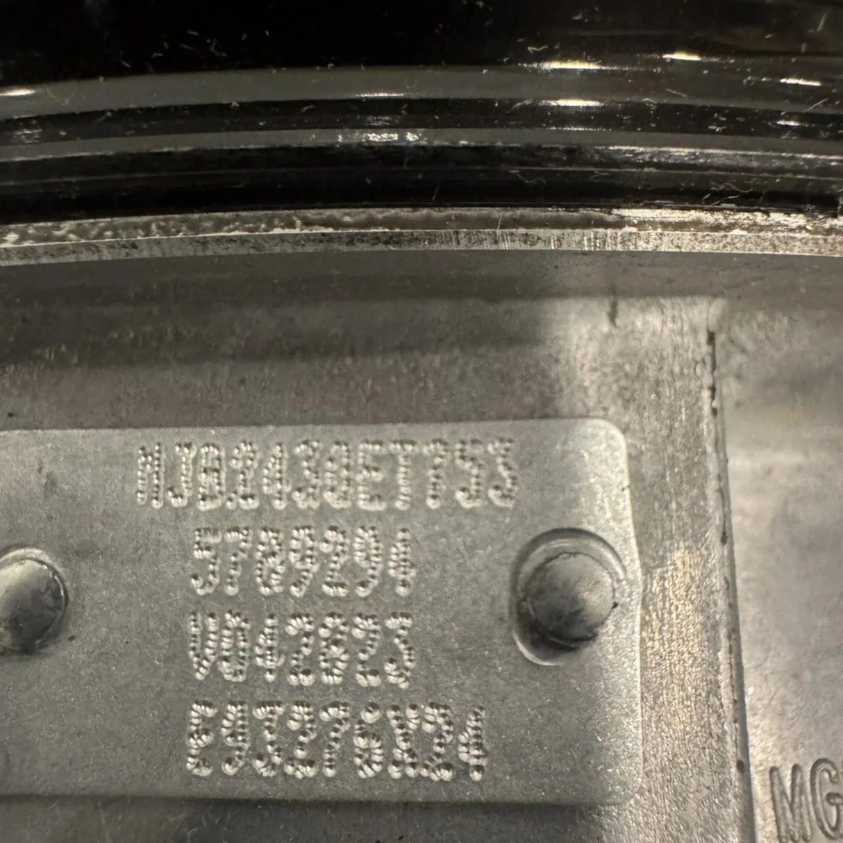 E93276X24 Genuine Meritor Air Brake Chamber - Truck To Trailer