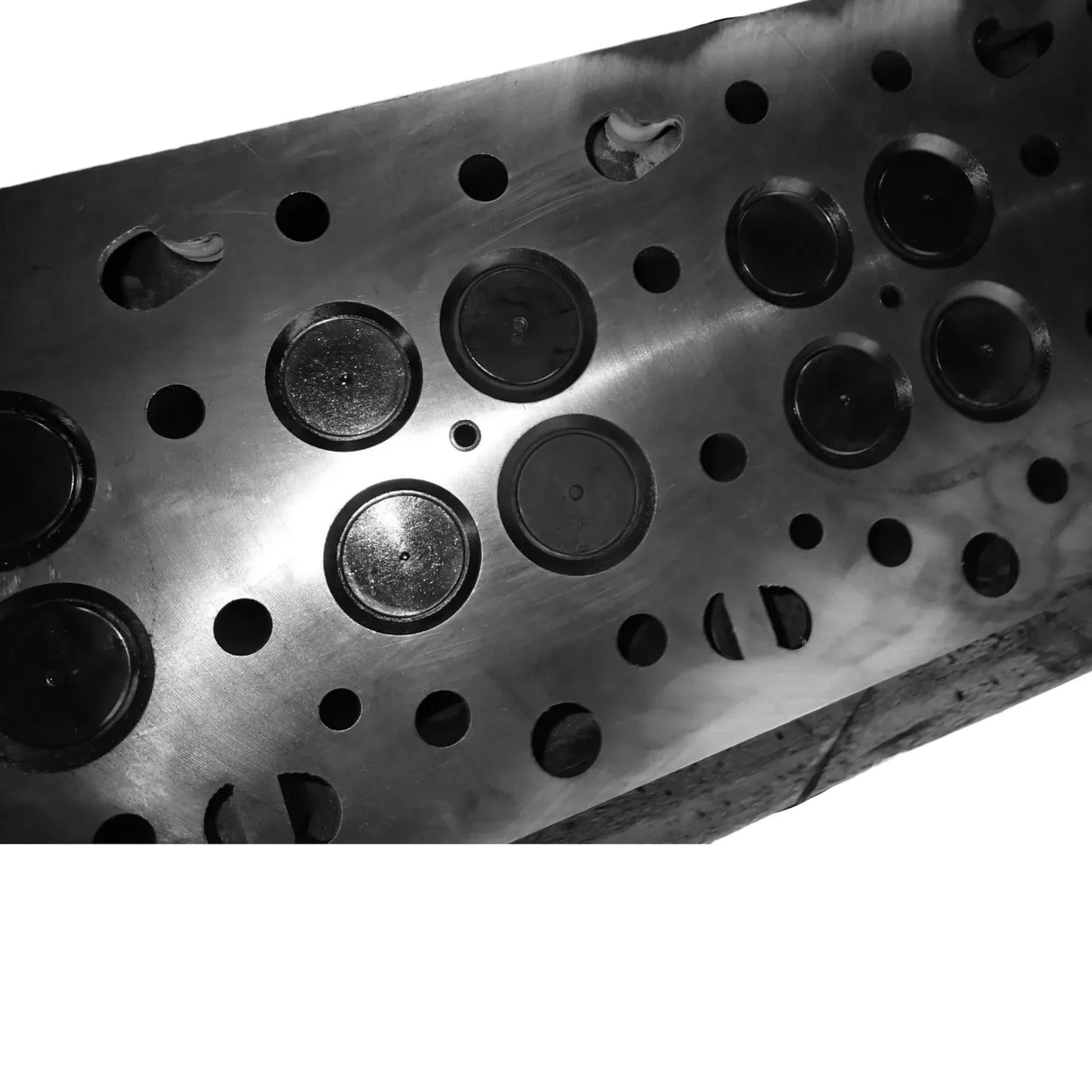 85020890 Genuine Mack Cylinder Head - Truck To Trailer