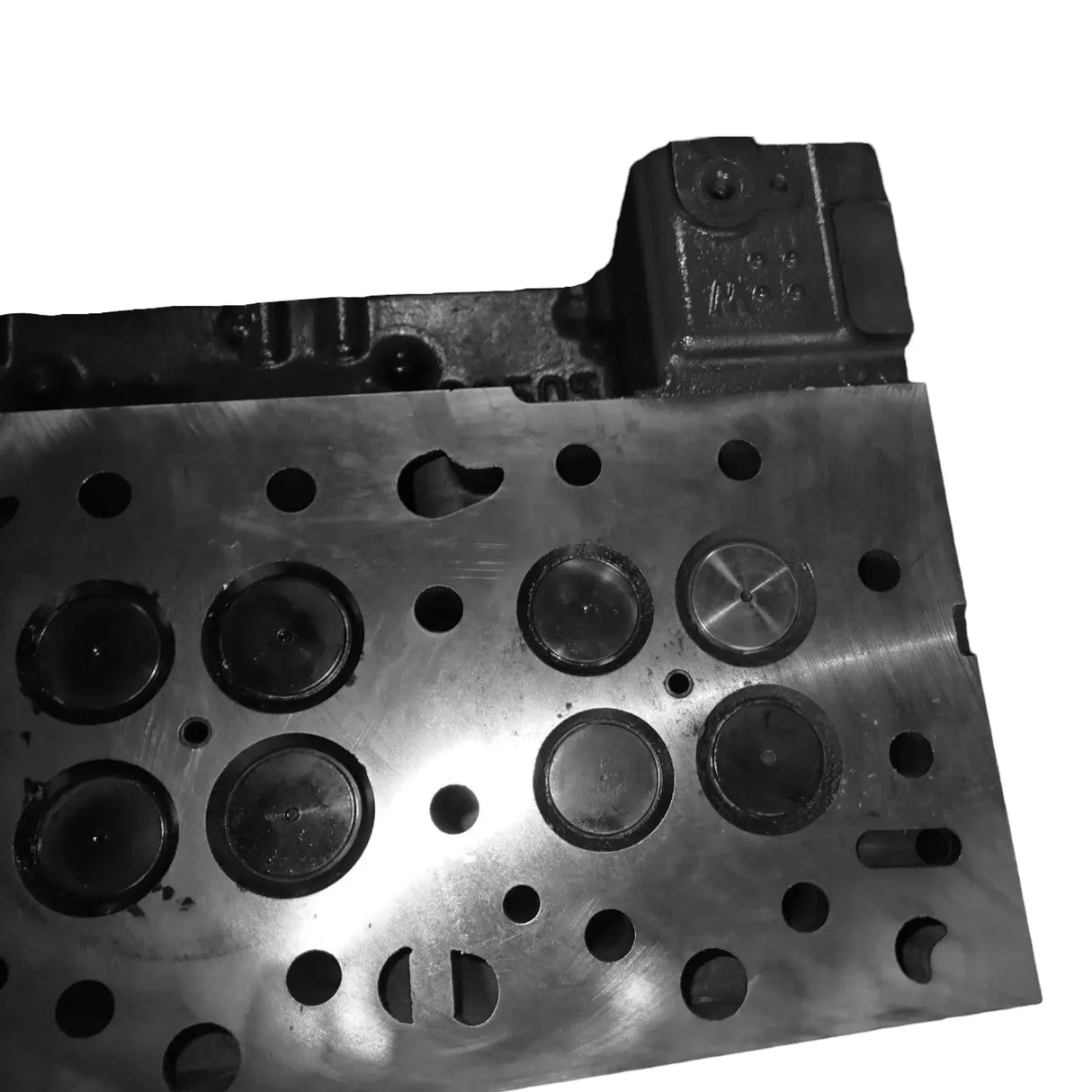 85020890 Genuine Mack Cylinder Head - Truck To Trailer