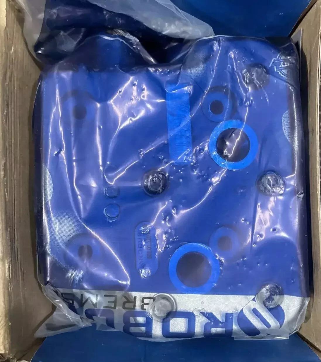 602.01.1200 Robur Cylinder Head For Air Compressor - Truck To Trailer