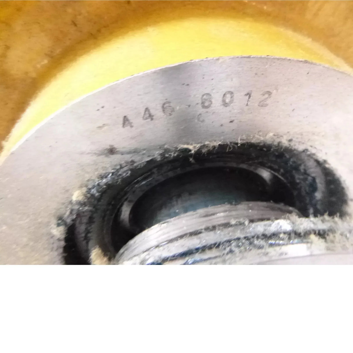 446-8013 Caterpillar Elevator Chain Upper Roller - Truck To Trailer