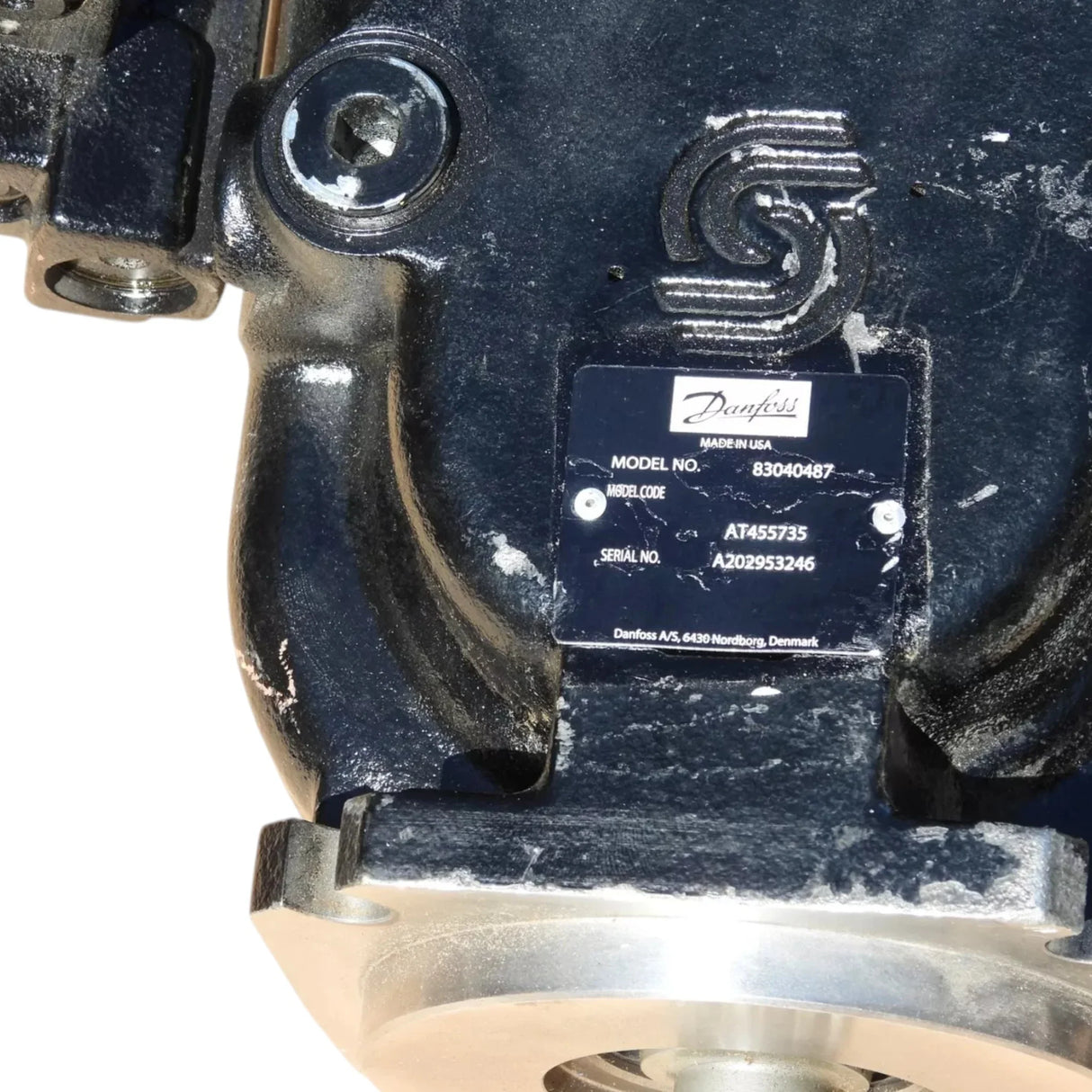 AT455735 John Deer Axial Piston Hydraulic Pump - Truck To Trailer