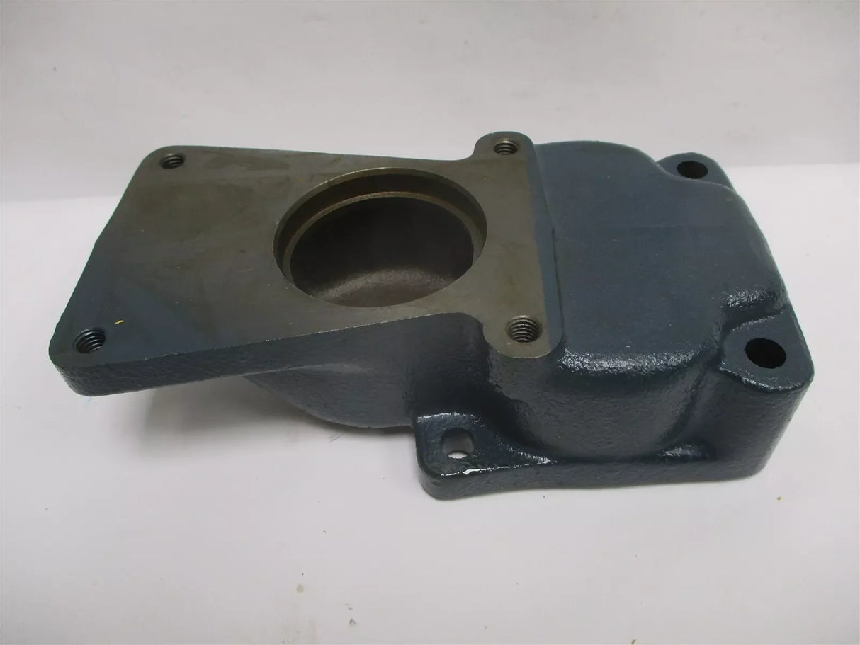 36230-82240 Kubota Hydraulic Pump Base - Truck To Trailer