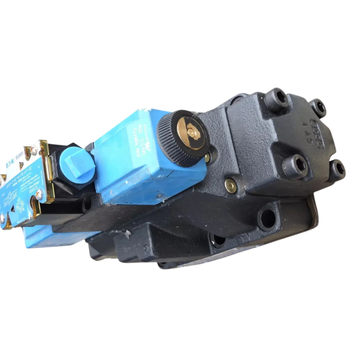 DG5V-8-H-2C-M-FW-H-10 Eaton Valve With Pilot - Truck To Trailer