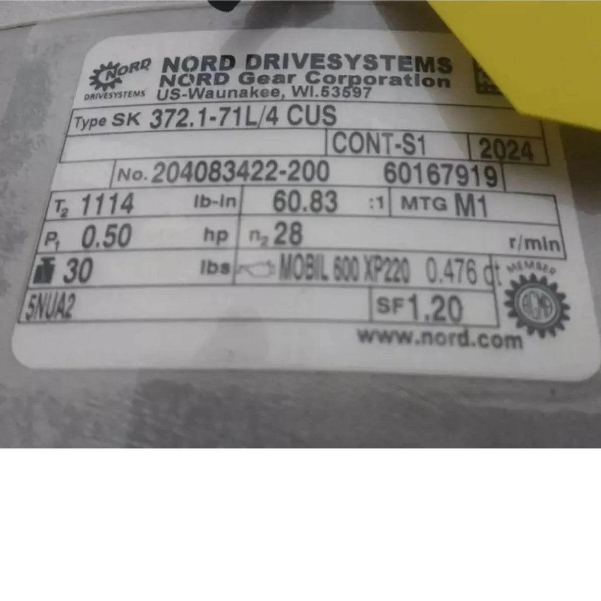 SK372.1-71L/4 60.83 Nord AC Gearmotor 0.5 Input HP 28 RPM 230/460VAC - Truck To Trailer