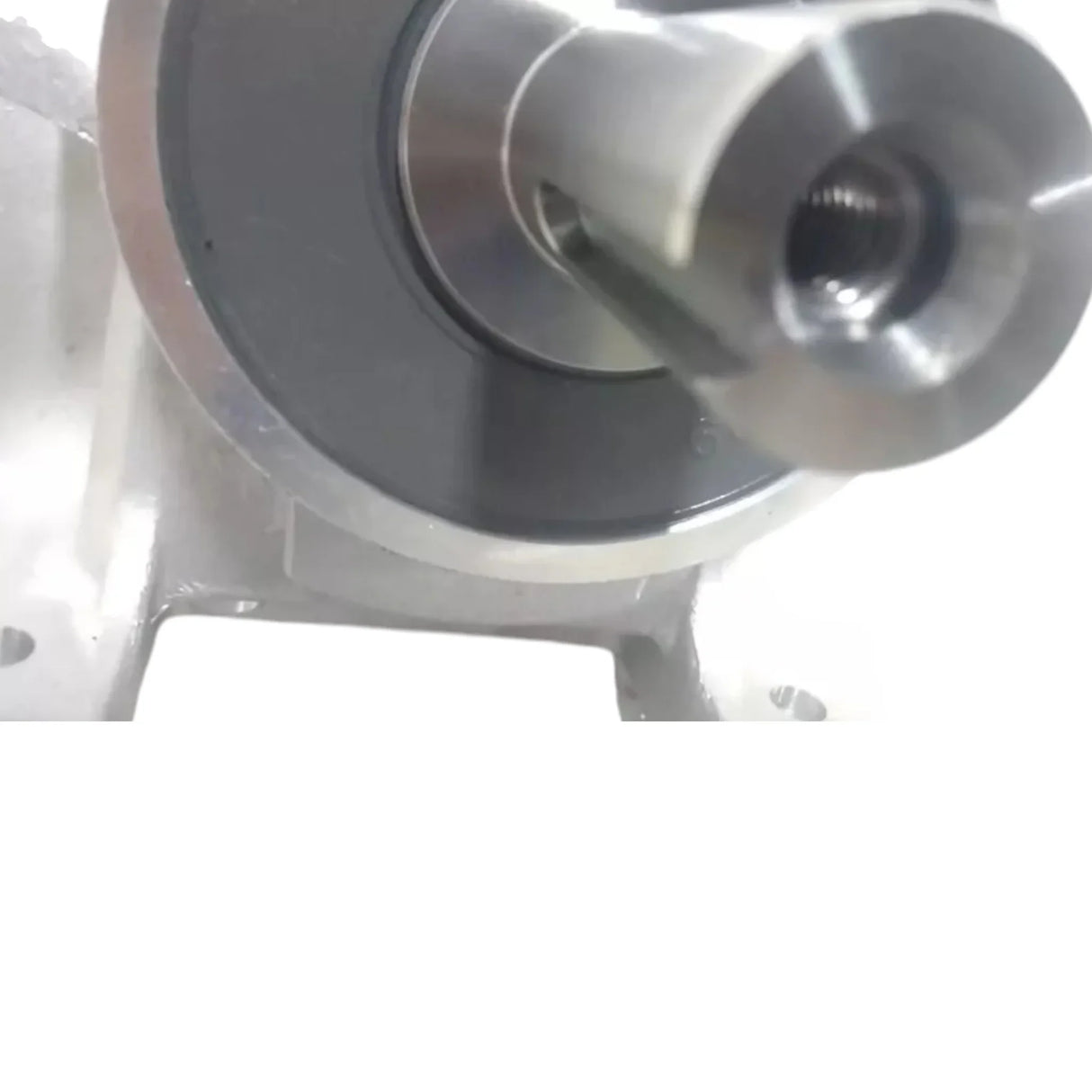 SK372.1-71L/4 60.83 Nord AC Gearmotor 0.5 Input HP 28 RPM 230/460VAC - Truck To Trailer