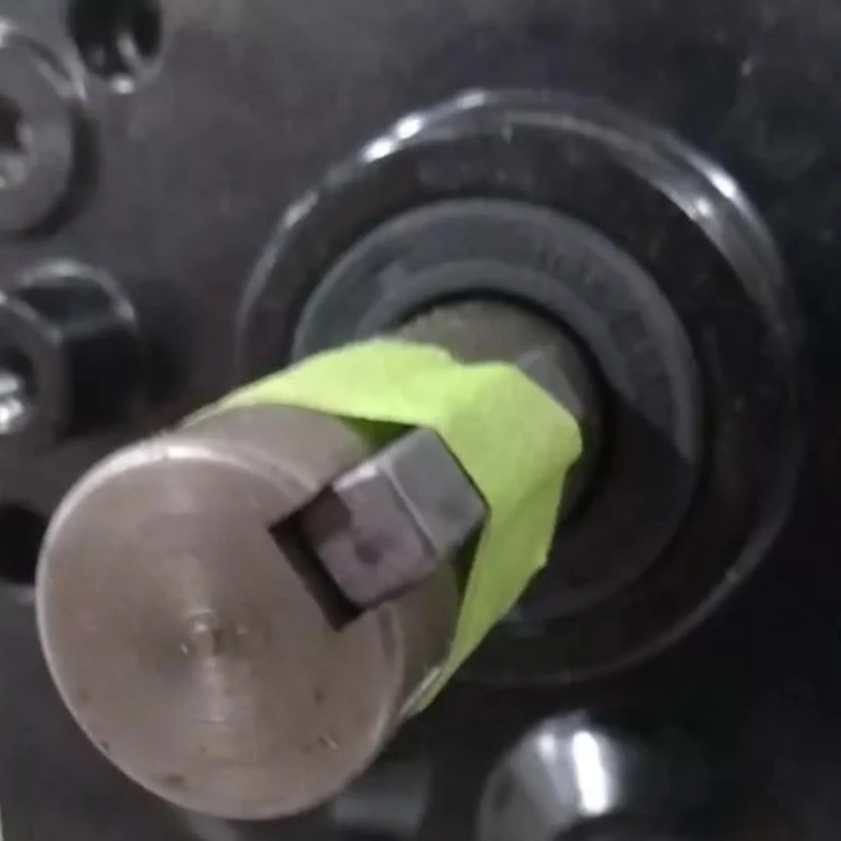 4Z383 Dayton Max Torque DC Gearmotor 1/8 Input HP 31 RPM 90VDC 220 In-Lb - Truck To Trailer