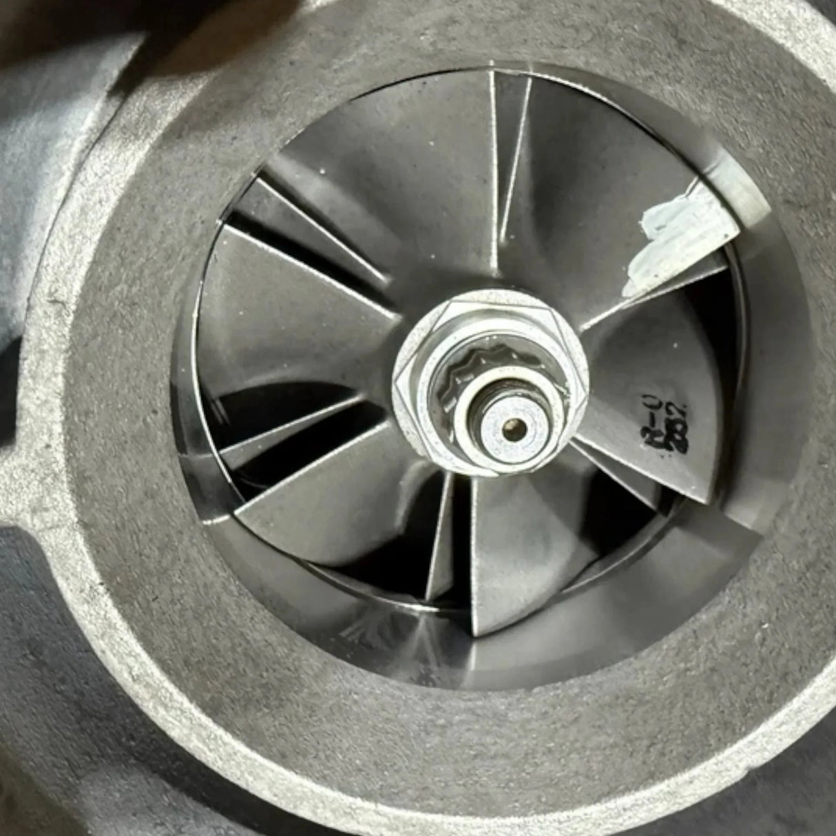 23529009 Genuine Garrett Turbocharger - Truck To Trailer