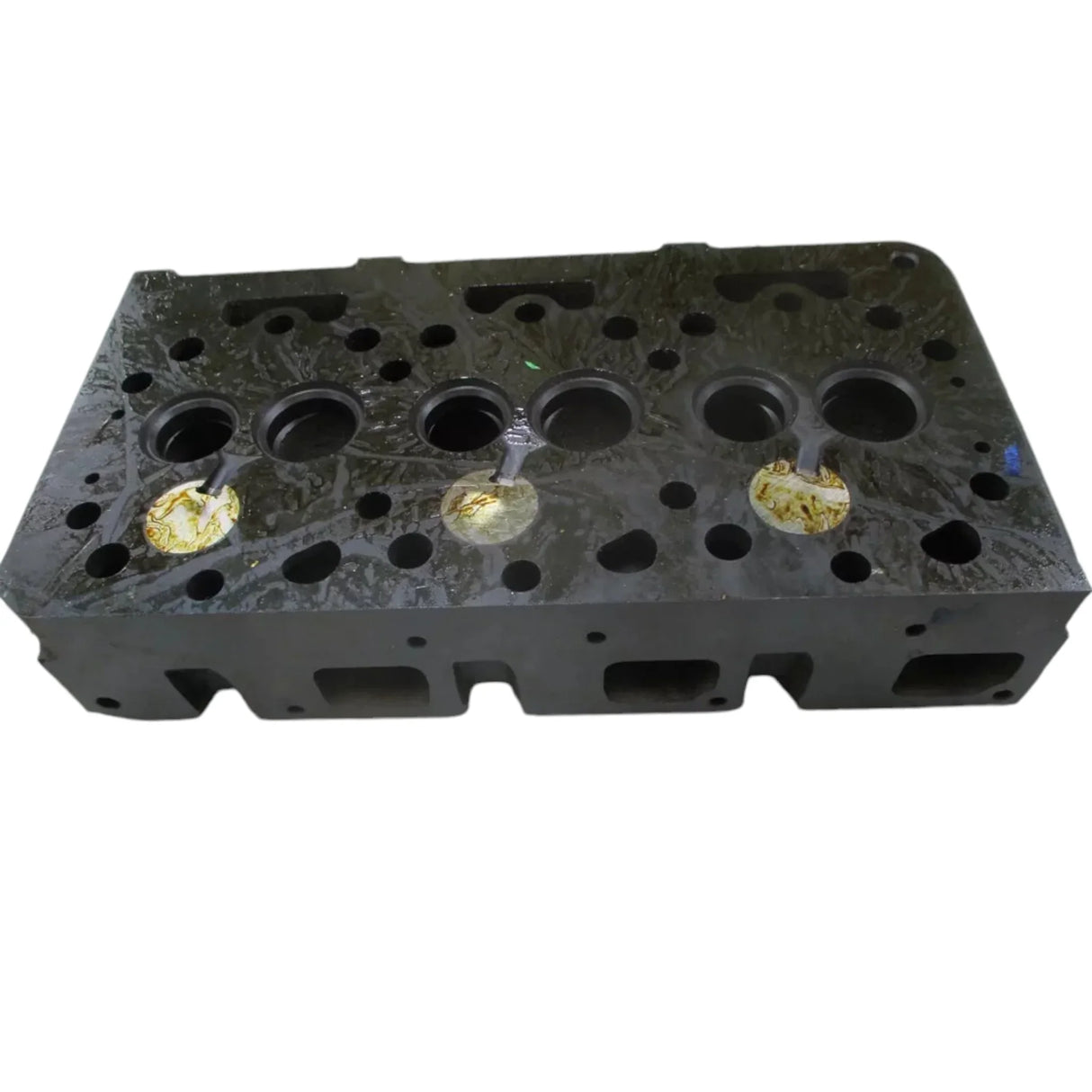 15549-03040 Kubota Cylinder Head D850 B6200 KH-35 B1550 - Truck To Trailer