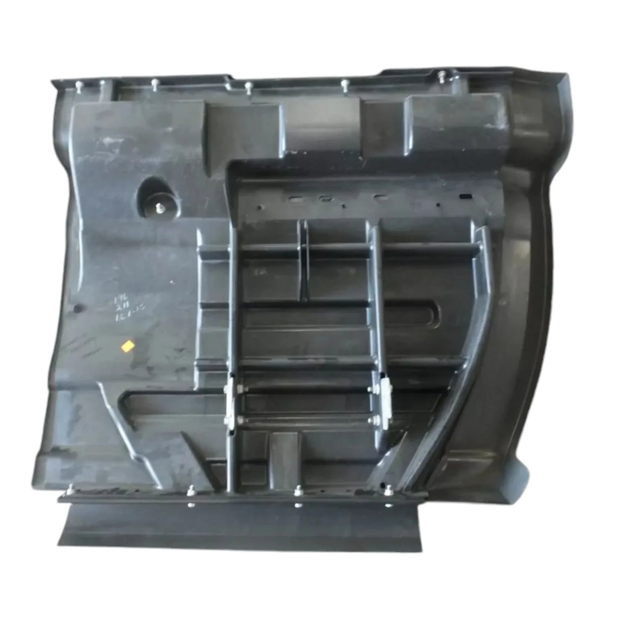 3726586C91 InternationalPanel Right Hand Chassis Skirt Rear Short Sleeper - Truck To Trailer