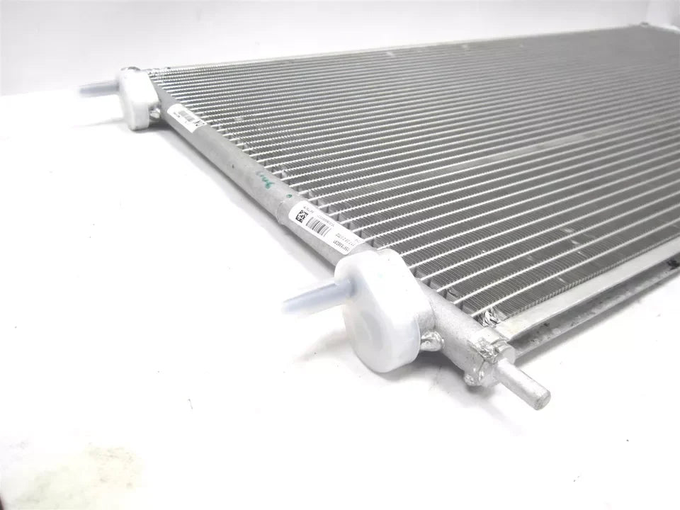 2591836C93 International Air Conditioner Condenser Assembly - Truck To Trailer