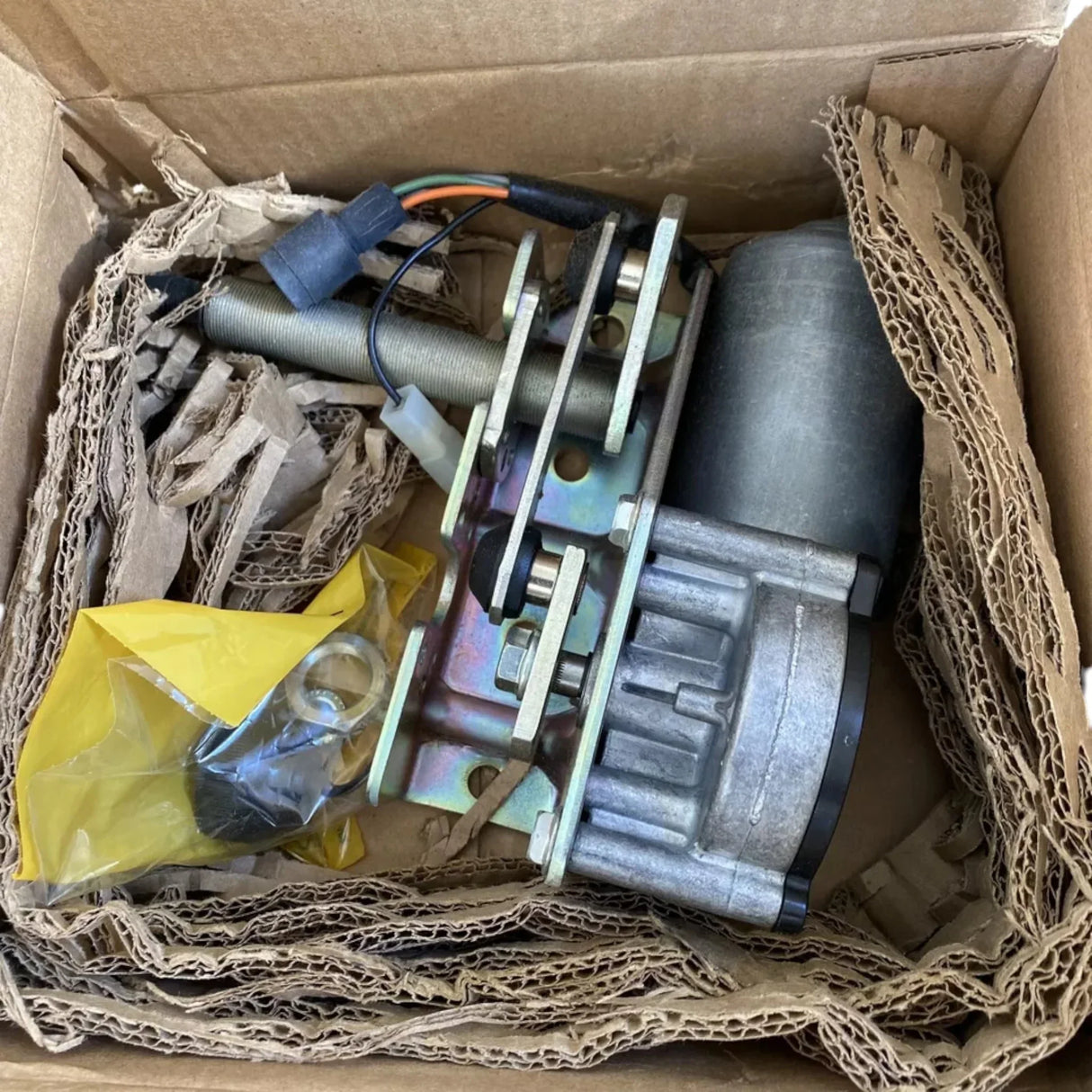 224-6184 Caterpillar Wiper Motor Assembly - Truck To Trailer