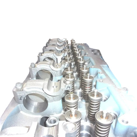 23525567 Detroit Diesel Cylinder Head Complete With Valves - Truck To Trailer