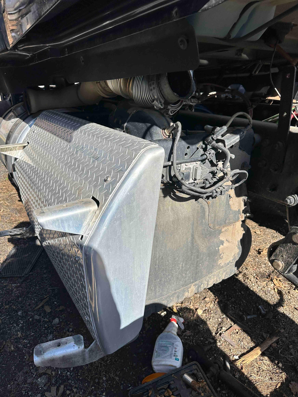 EA6804901356 Genuine Detroit Diesel DOC SCR Module And Clamp Assembly - Truck To Trailer