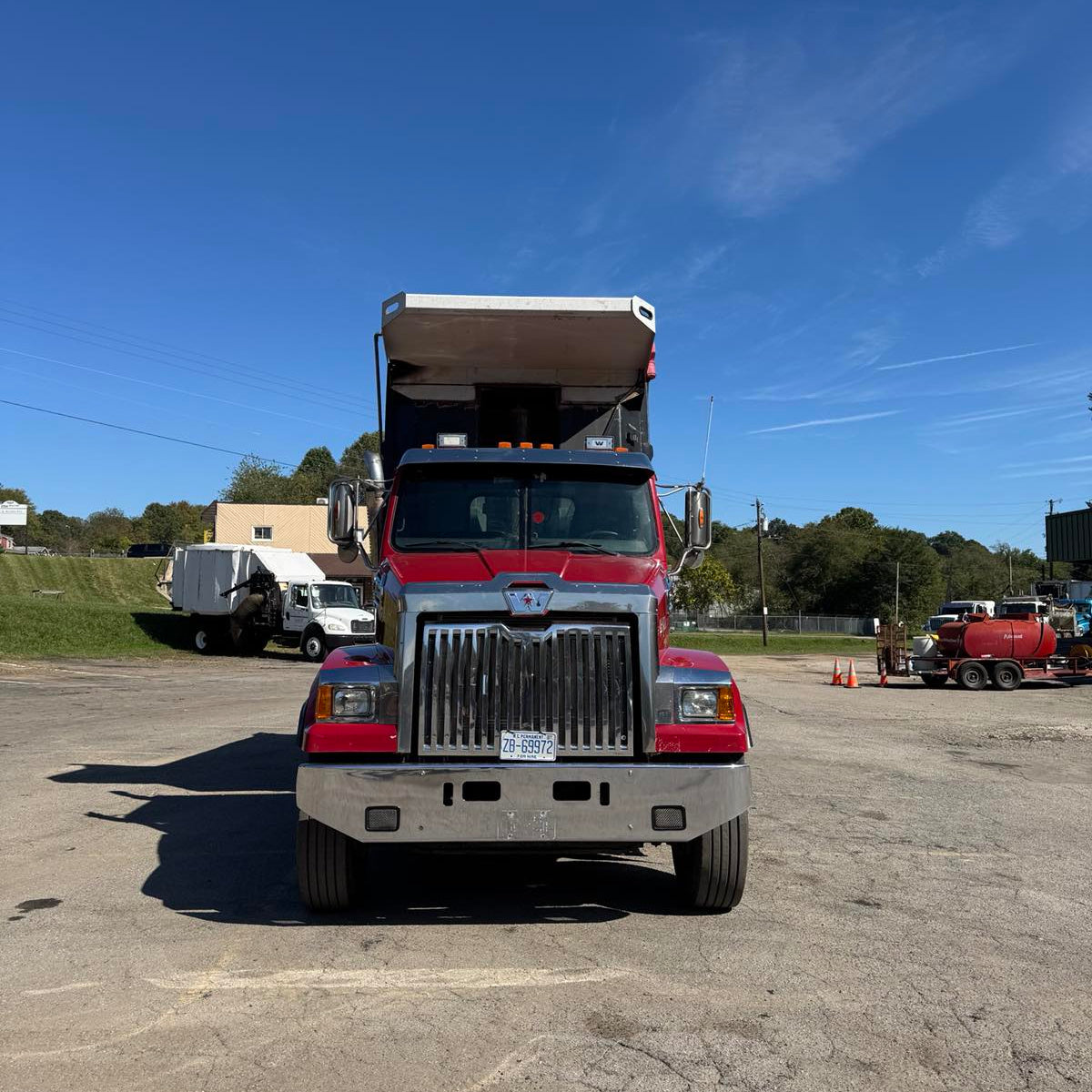 2016 Western Star 4700SF Tandem-Axle Dump Truck