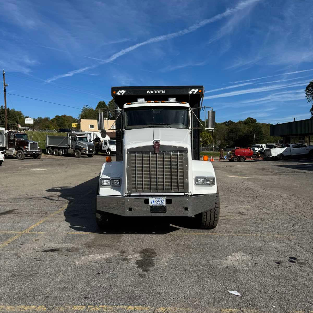 2016 Kenworth T800 Tandem-Axle Dump Truck