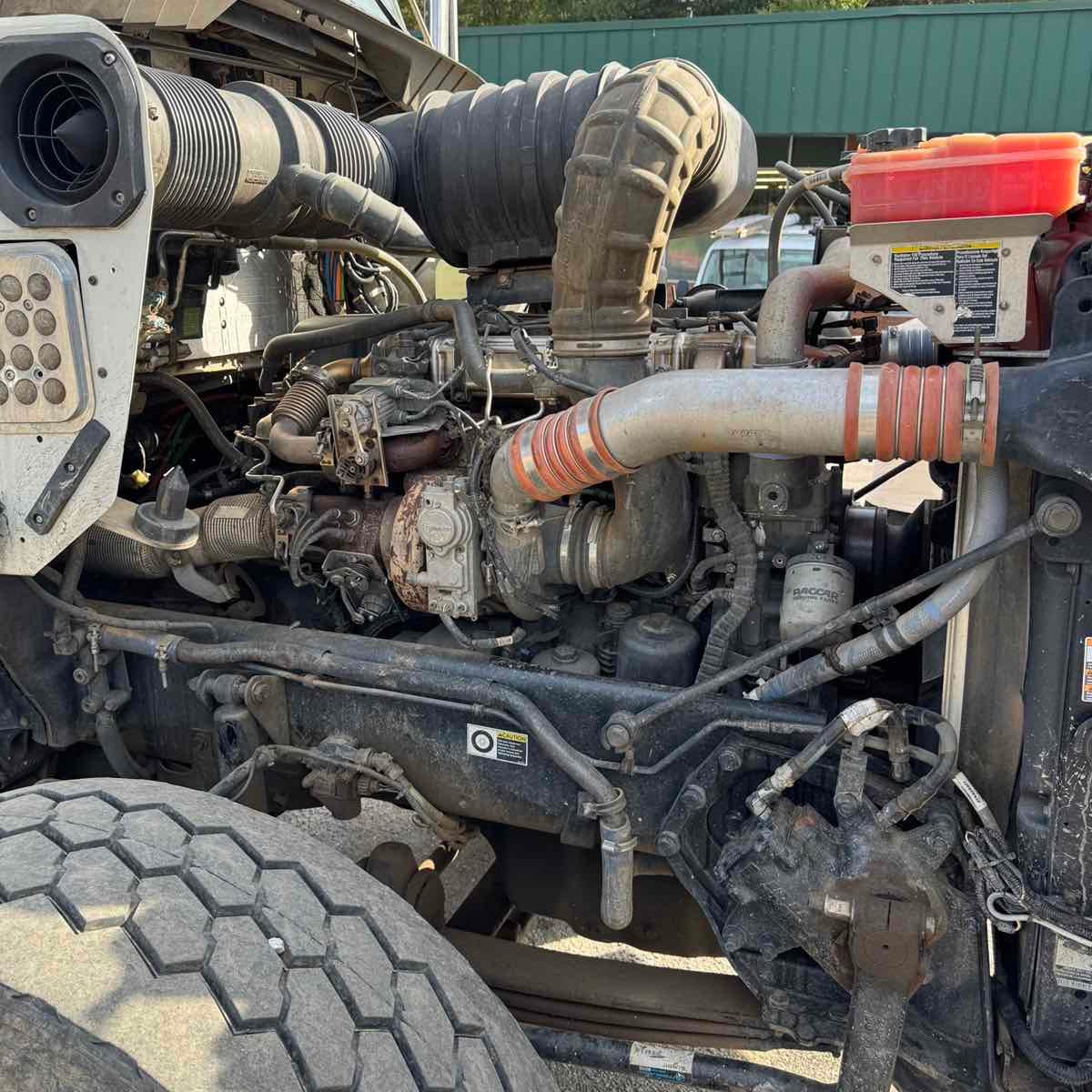 2016 Kenworth T800 Tandem-Axle Dump Truck