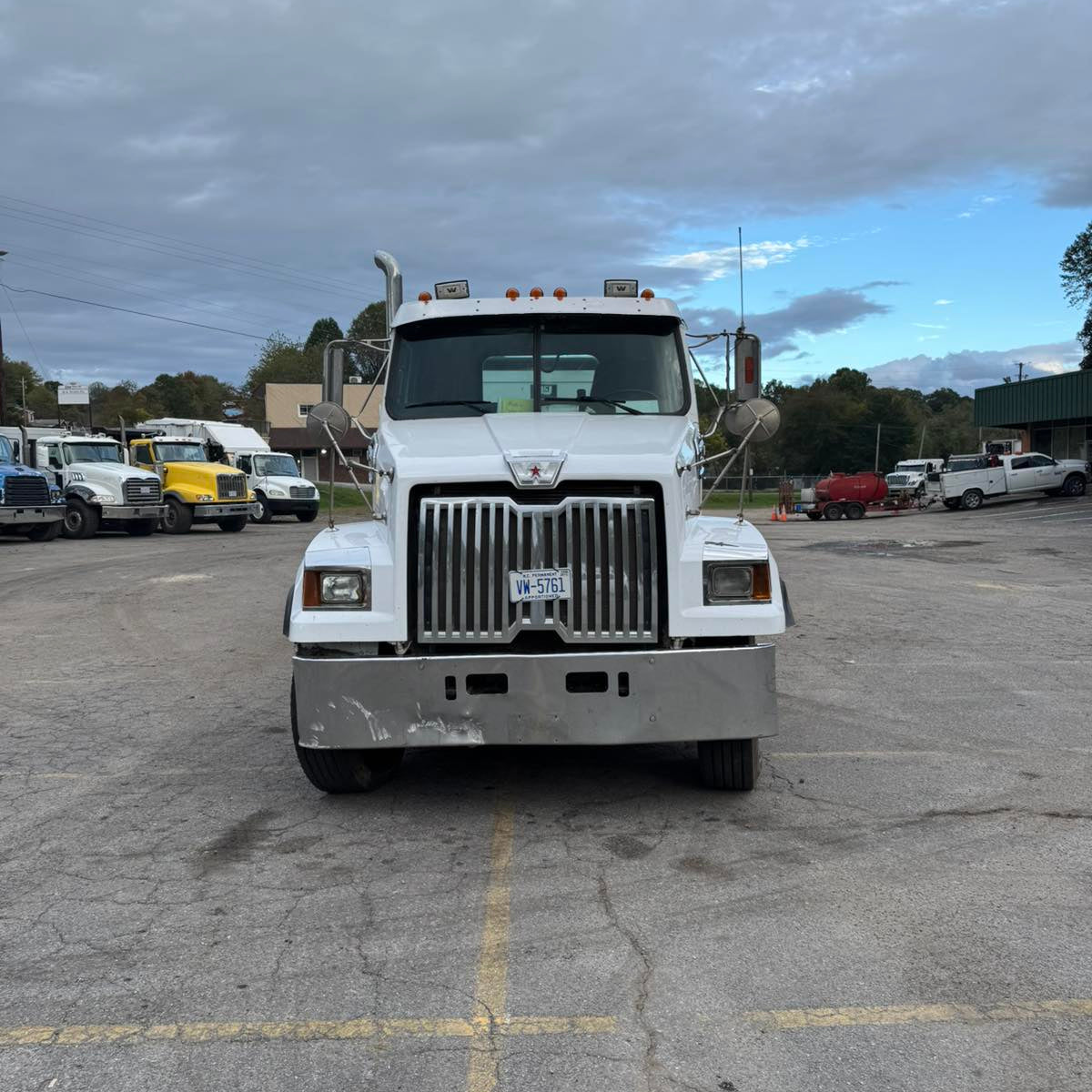 2016 Western Star 4700SF Quint-Axle Dump Truck