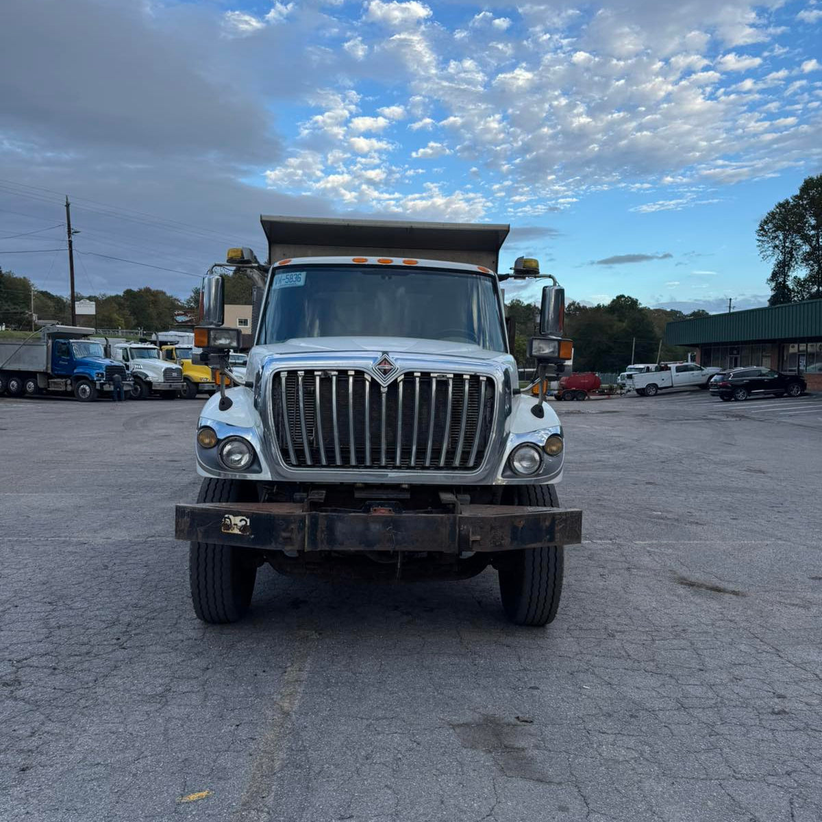 2010 International 7500 SFA 6X4 Tandem-Axle Dump Truck