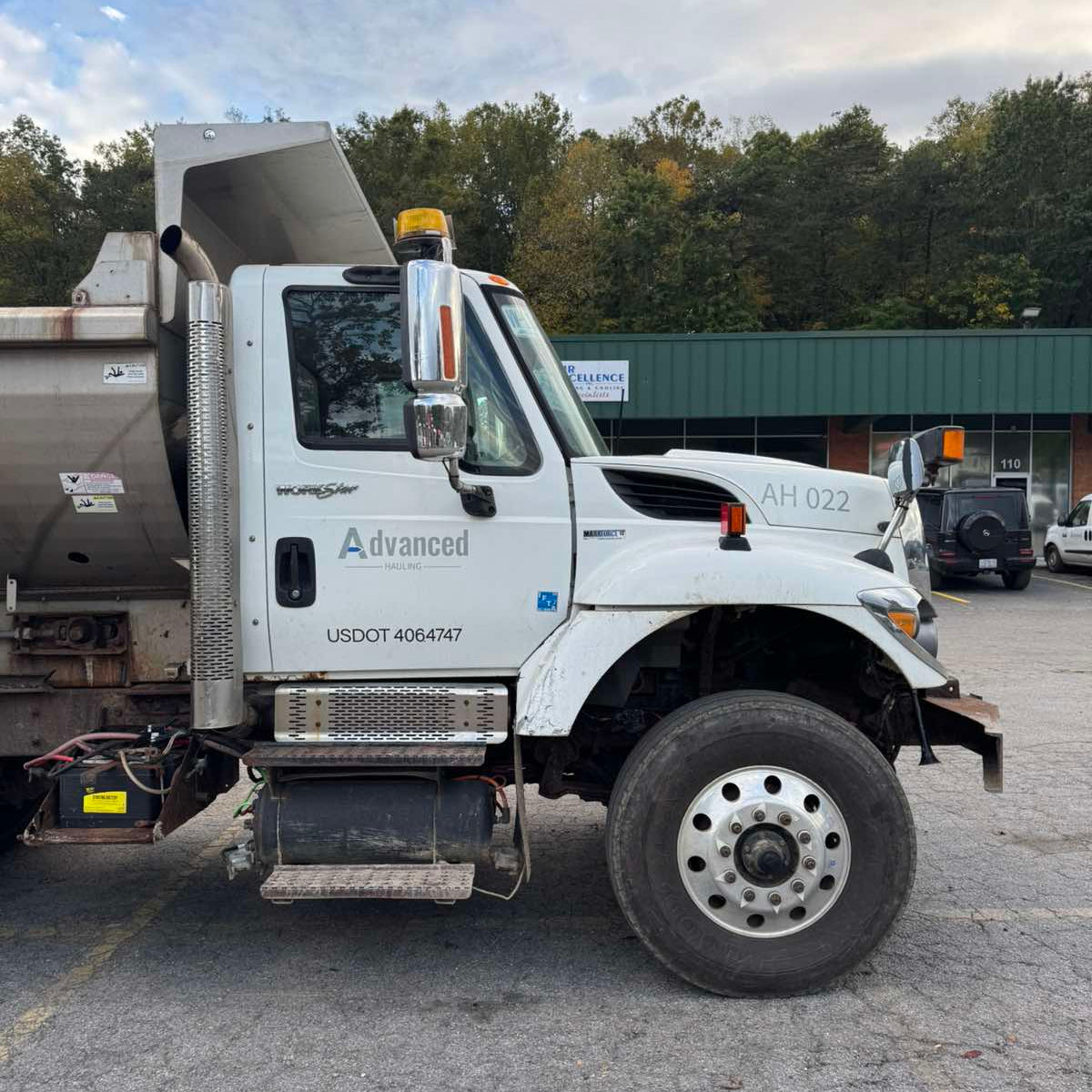 2010 International 7500 SFA 6X4 Tandem-Axle Dump Truck